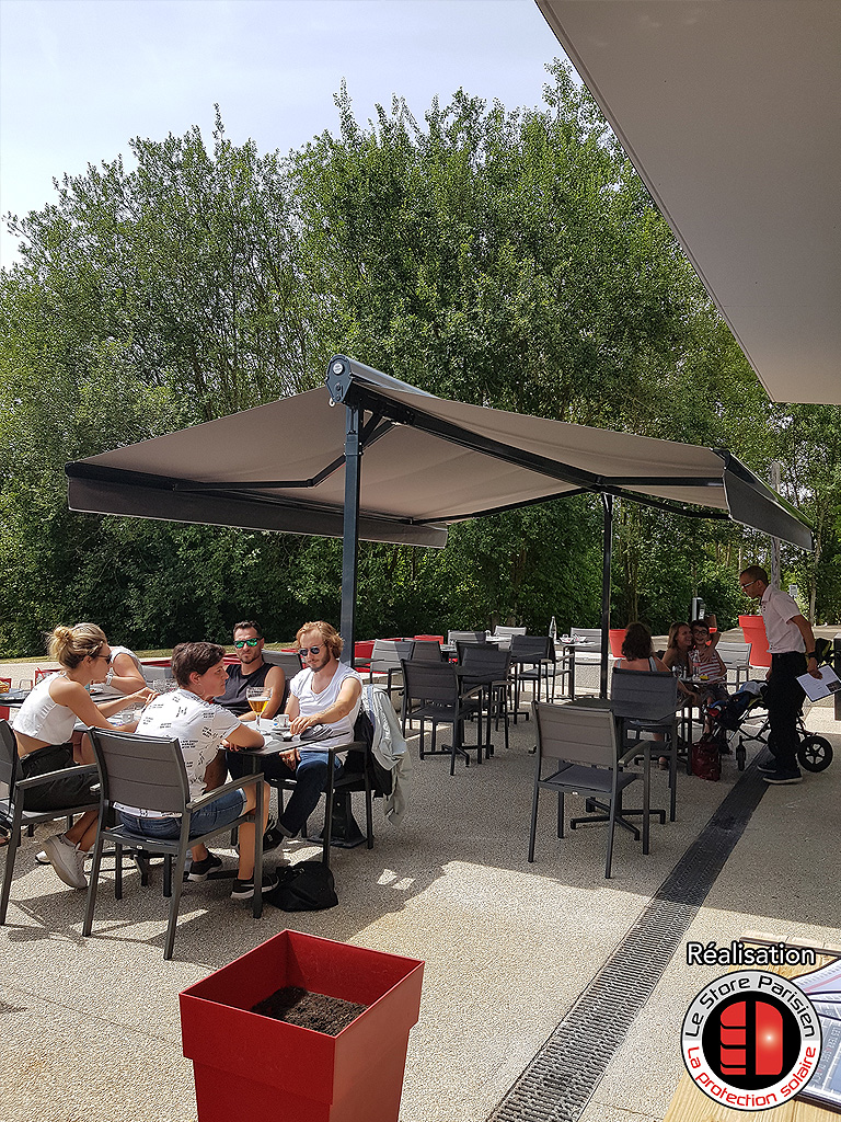 Stores de terrasse CHR - Stores double pente Yvelines - Le Store Parisien