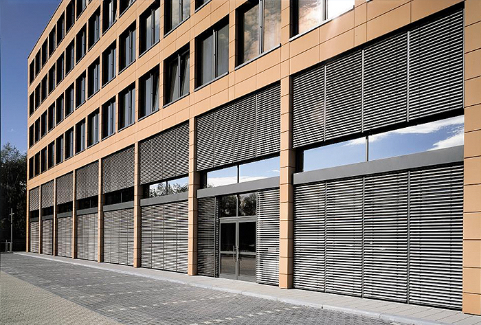 Brise soleil orientable - Le Store Parisien - Yvelines