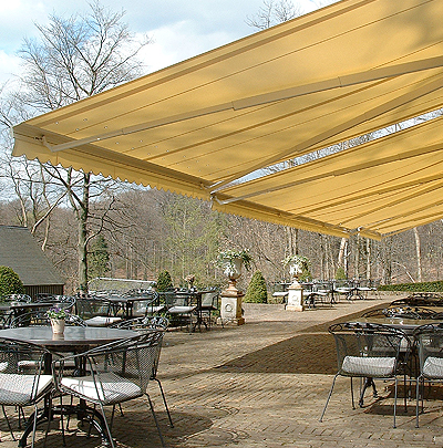 Store grande surface - spécial restaurants, brasserie, CHR / Le Store Parisien.