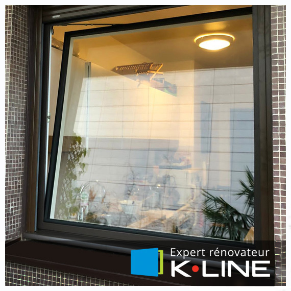 fenêtres Kline avec volets roulants autonomes solaires à Paris  - Le Store Parisien