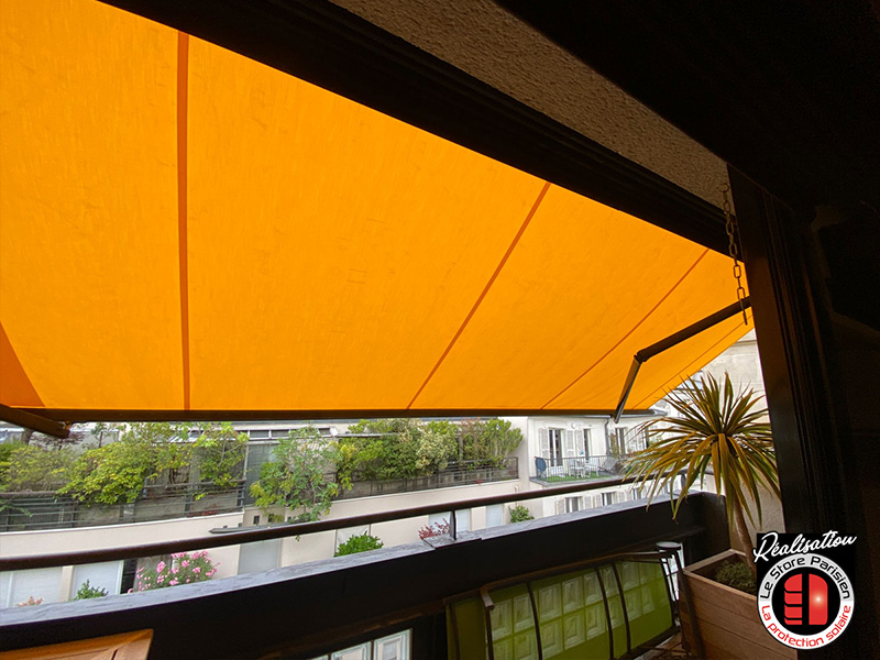 Rentoilage de stores banne de terrasse et de balcons dans les Hauts-de-Seine - Le Store Parisien