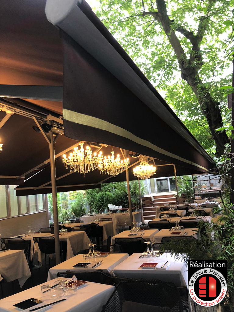 Rentoilage de stores banne de terrasse à Paris - Le Store Parisien