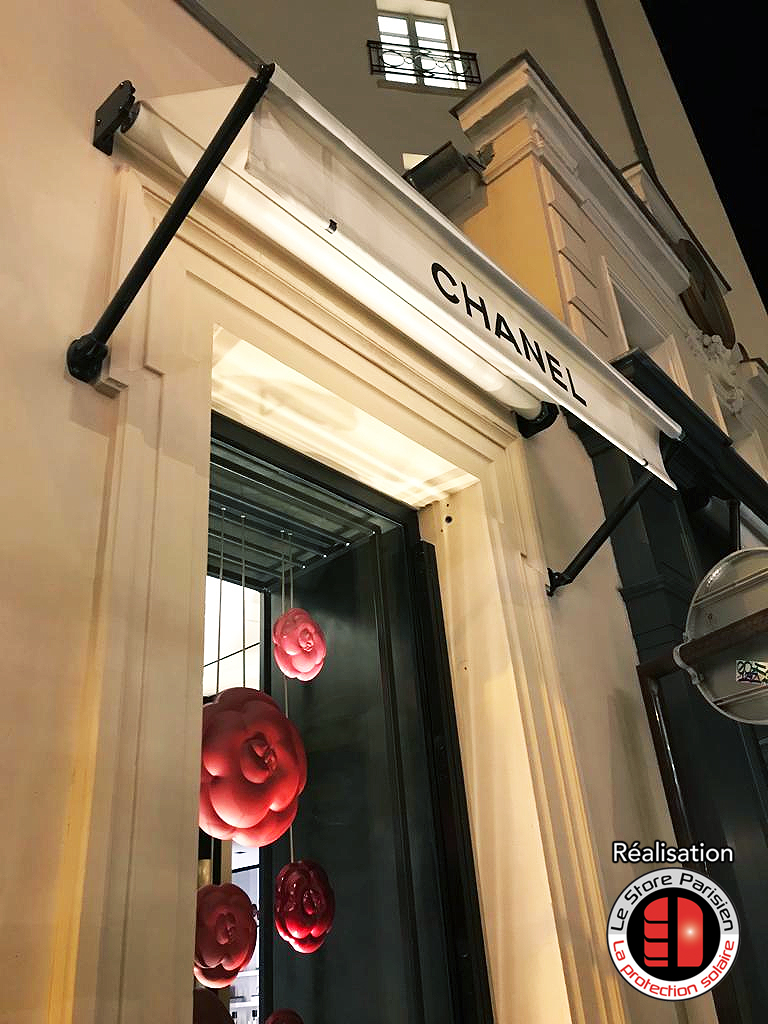 Store à projection - Chanel - Paris - Le Store Parisien