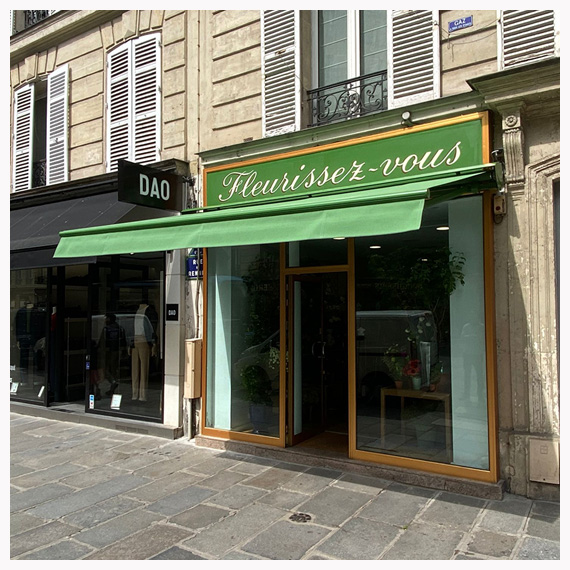 Store banne monobloc à Paris - Le Store Parisien