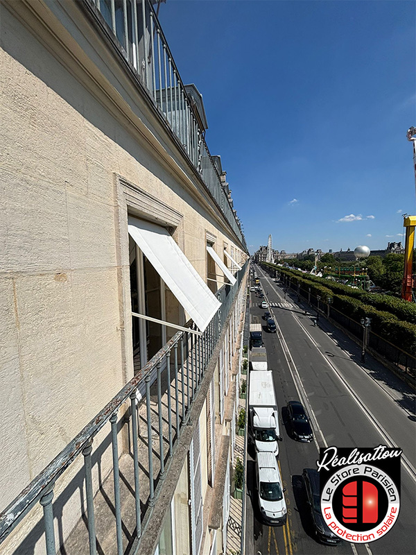 Stores à projection pour les particuliers à Paris