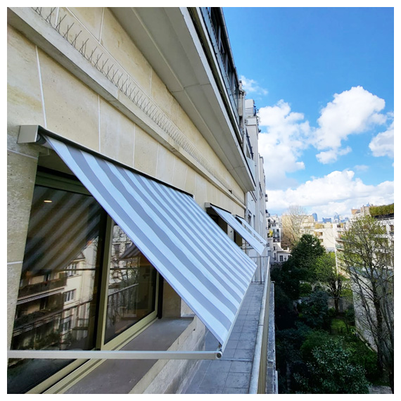 stores à projection pour balcons et terrasses Paris Ile de France - Le Store Parisien