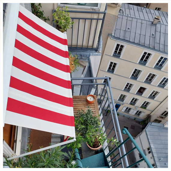 store à projection toile rayée à Paris Ile de France - Le Store Parisien